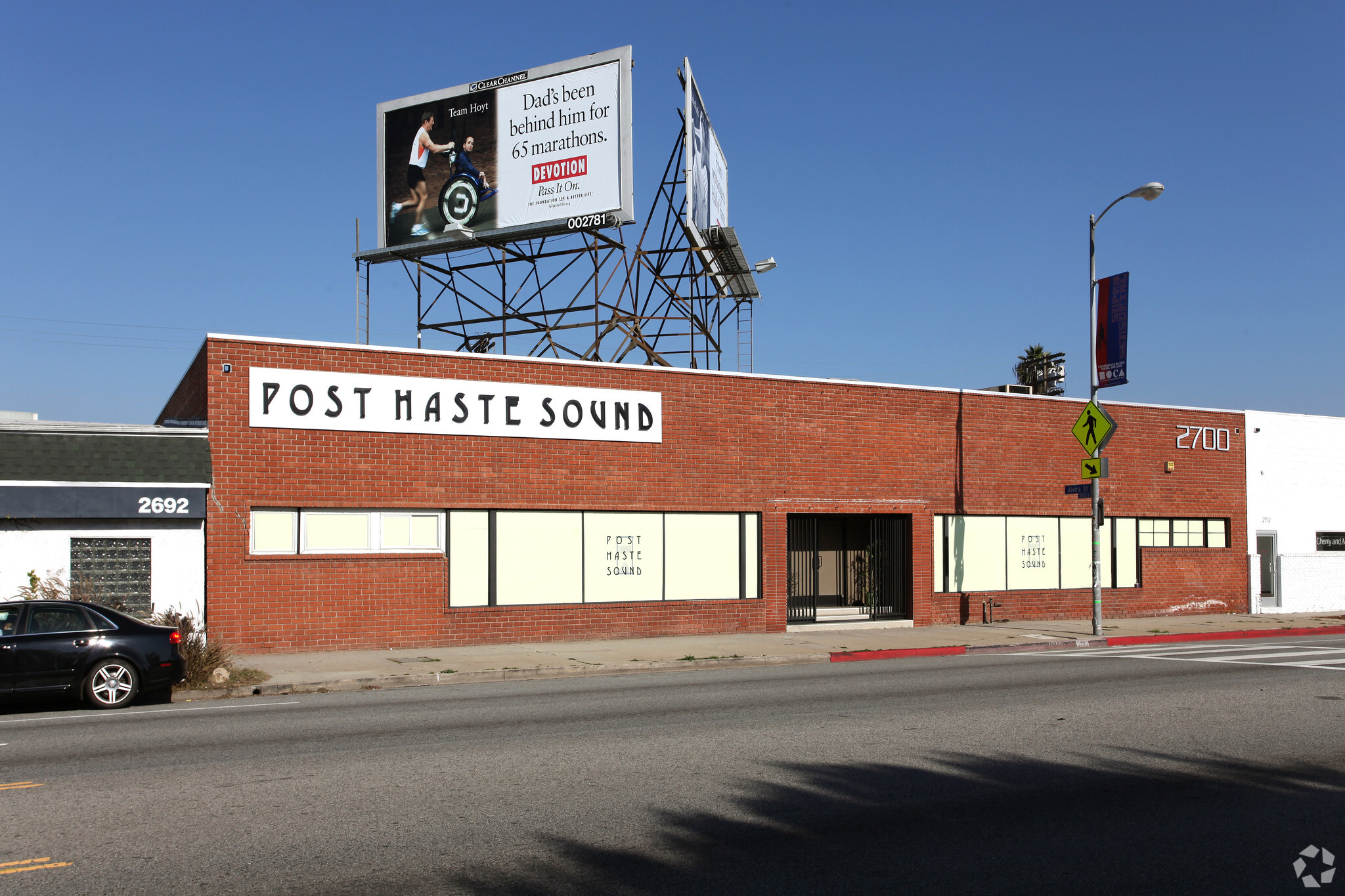 2700 S La Cienega Blvd, Los Angeles, CA à louer Photo principale- Image 1 de 3