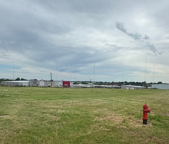 245 NW 71st St, Oklahoma City, OK for lease - Construction Photo - Image 3 of 3