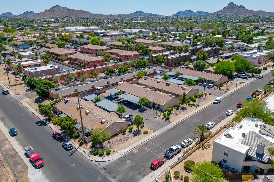 3027-3045 E Grandview Rd, Phoenix, AZ à vendre - Photo du bâtiment - Image 2 de 22