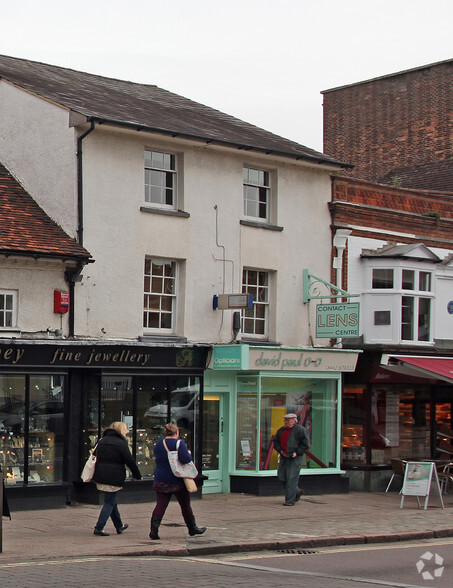 236 High St, Berkhamsted à louer - Photo du bâtiment - Image 3 de 3