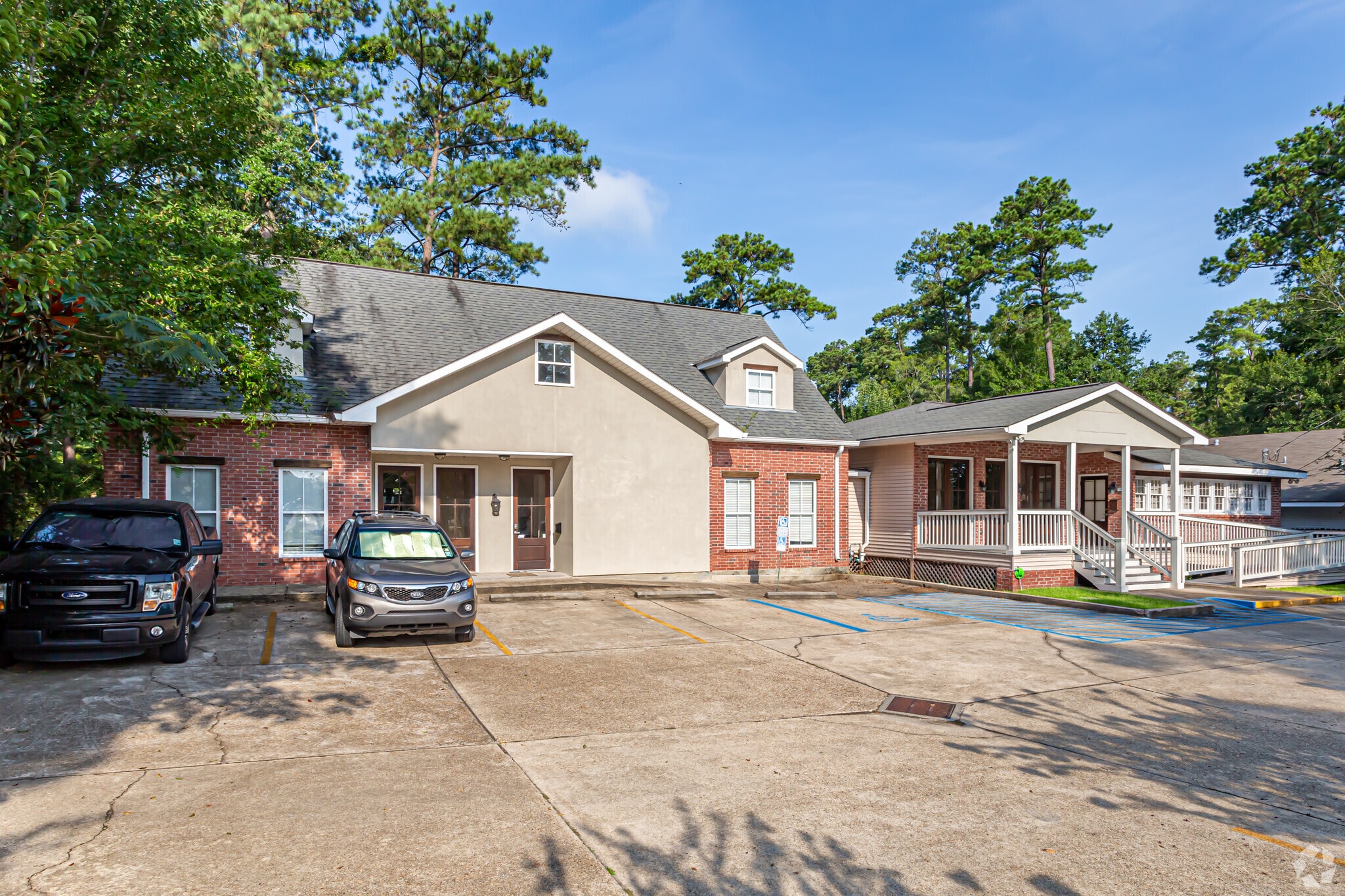 2210 7th St, Mandeville, LA for sale Primary Photo- Image 1 of 4