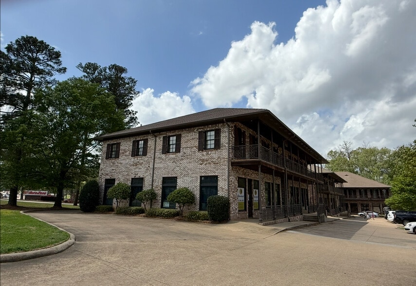 101 W Washington St, Ridgeland, MS for lease - Building Photo - Image 3 of 6