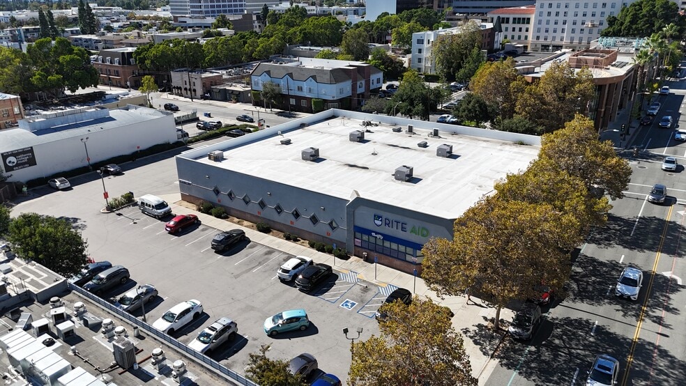 1038 E Colorado Blvd, Pasadena, CA for lease - Building Photo - Image 2 of 7