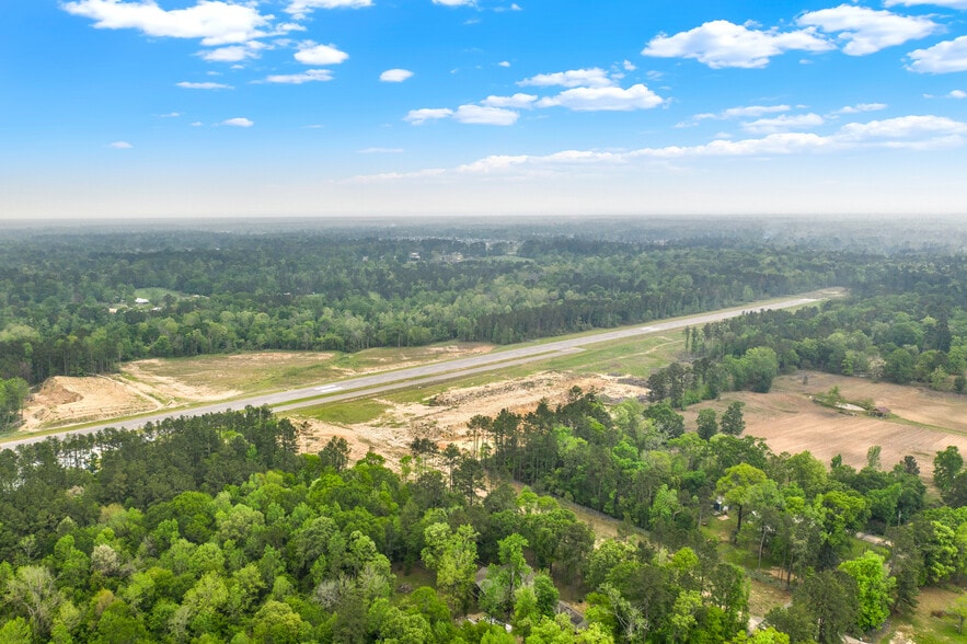 15552 Schank Rd, Conroe, TX for sale - Building Photo - Image 3 of 19
