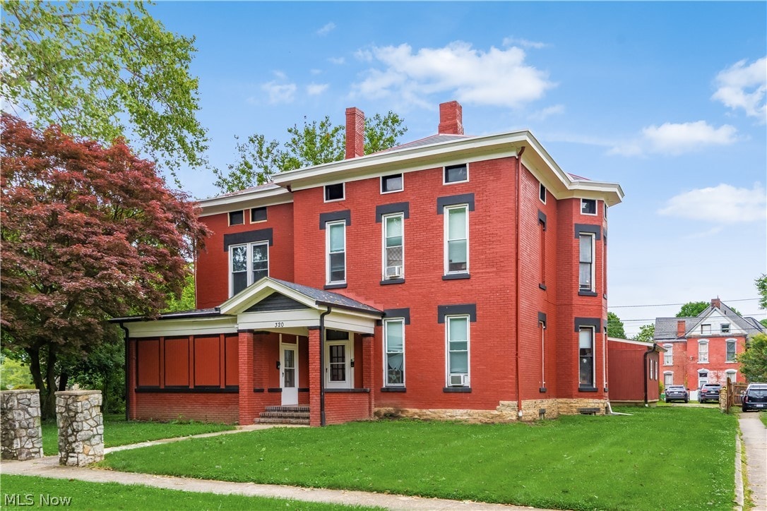 320 Woodlawn Ave, Zanesville, OH for sale Primary Photo- Image 1 of 17