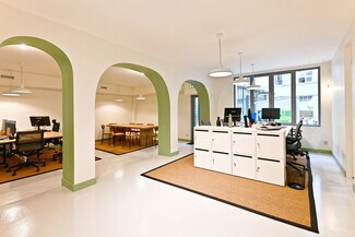 Plus de détails pour 5 Rue Pierre Chausson, Paris - Coworking à louer