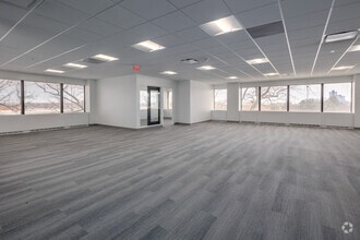 1051 Perimeter Dr, Schaumburg, IL for lease Interior Photo- Image 1 of 3