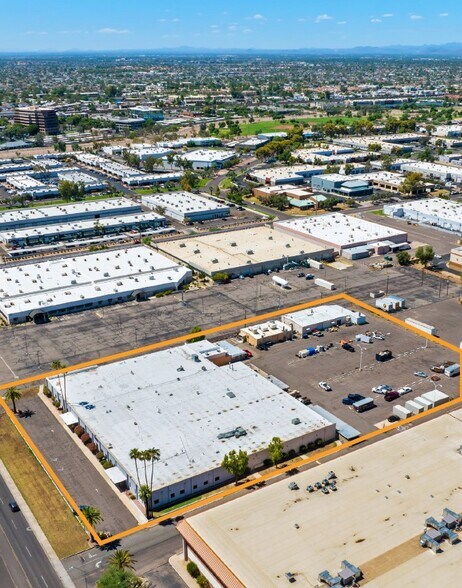 2222 W Peoria Ave, Phoenix, AZ à vendre - Photo du bâtiment - Image 3 de 13