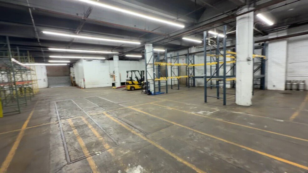 529-545 Raymond Blvd, Newark, NJ à vendre - Vidéo sur l’inscription commerciale - Image 2 de 16