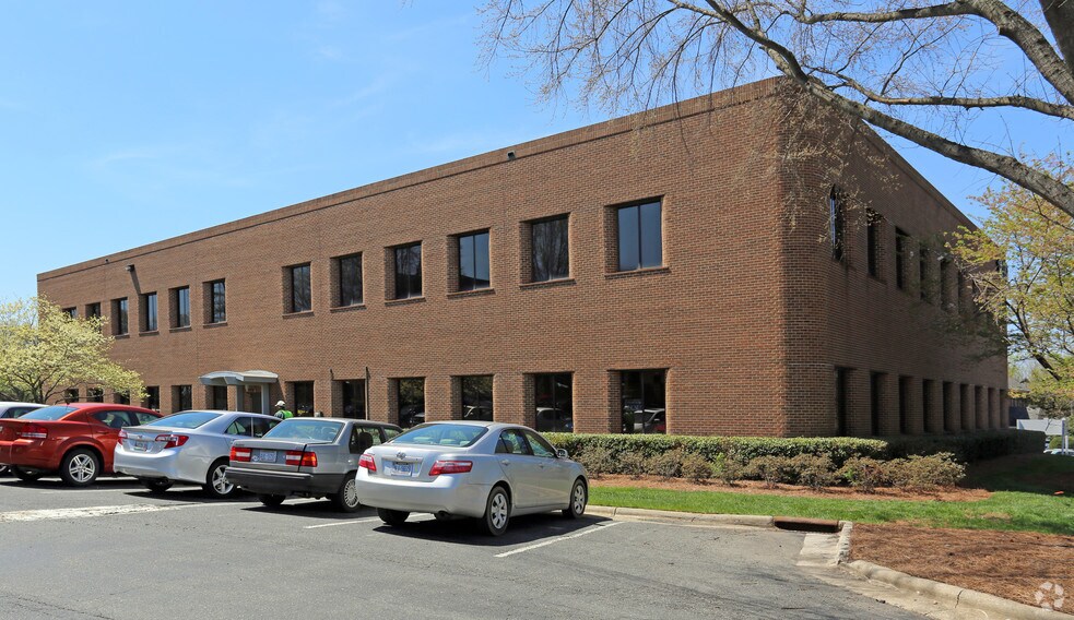 1399 Ashleybrook Ln, Winston-Salem, NC for lease - Building Photo - Image 3 of 5