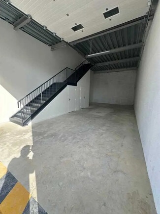 More details for 46 Rue Des Osiers, Coignières - Office, Flex for Lease