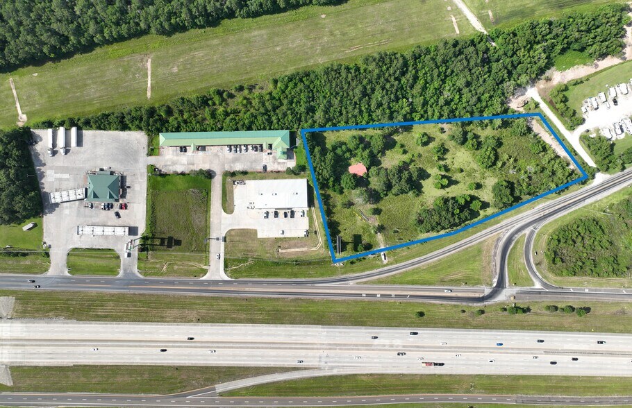 7449 HWY 61 Hwy, Hankamer, TX à vendre - Aérien - Image 1 de 13