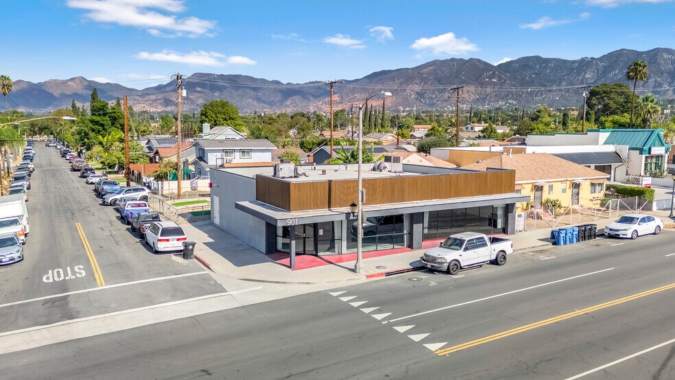 901 N Maclay Ave, San Fernando, CA à vendre - Photo du bâtiment - Image 1 de 24
