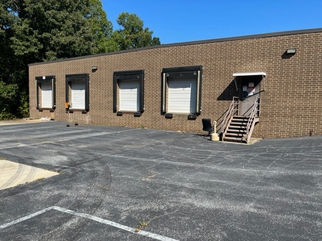 1211 Keisler Rd SE, Conover, NC for lease Interior Photo- Image 1 of 15