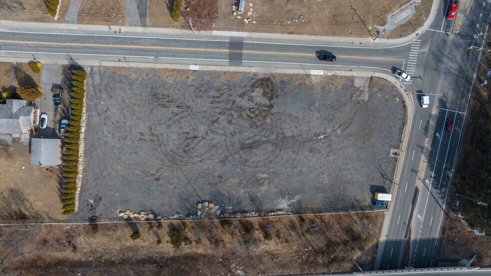 1835 Plainfield Pike, Johnston, RI à vendre - Photo du bâtiment - Image 2 de 23