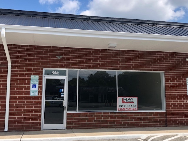 208 Henderson Dr, Jacksonville, NC for lease - Building Photo - Image 2 of 10