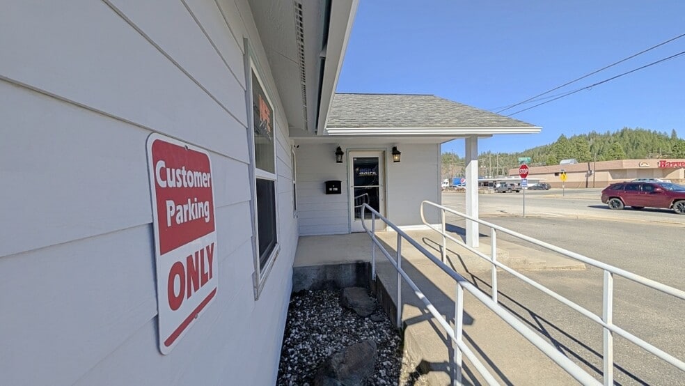 108 N Division St, Pinehurst, ID for sale - Building Photo - Image 2 of 21