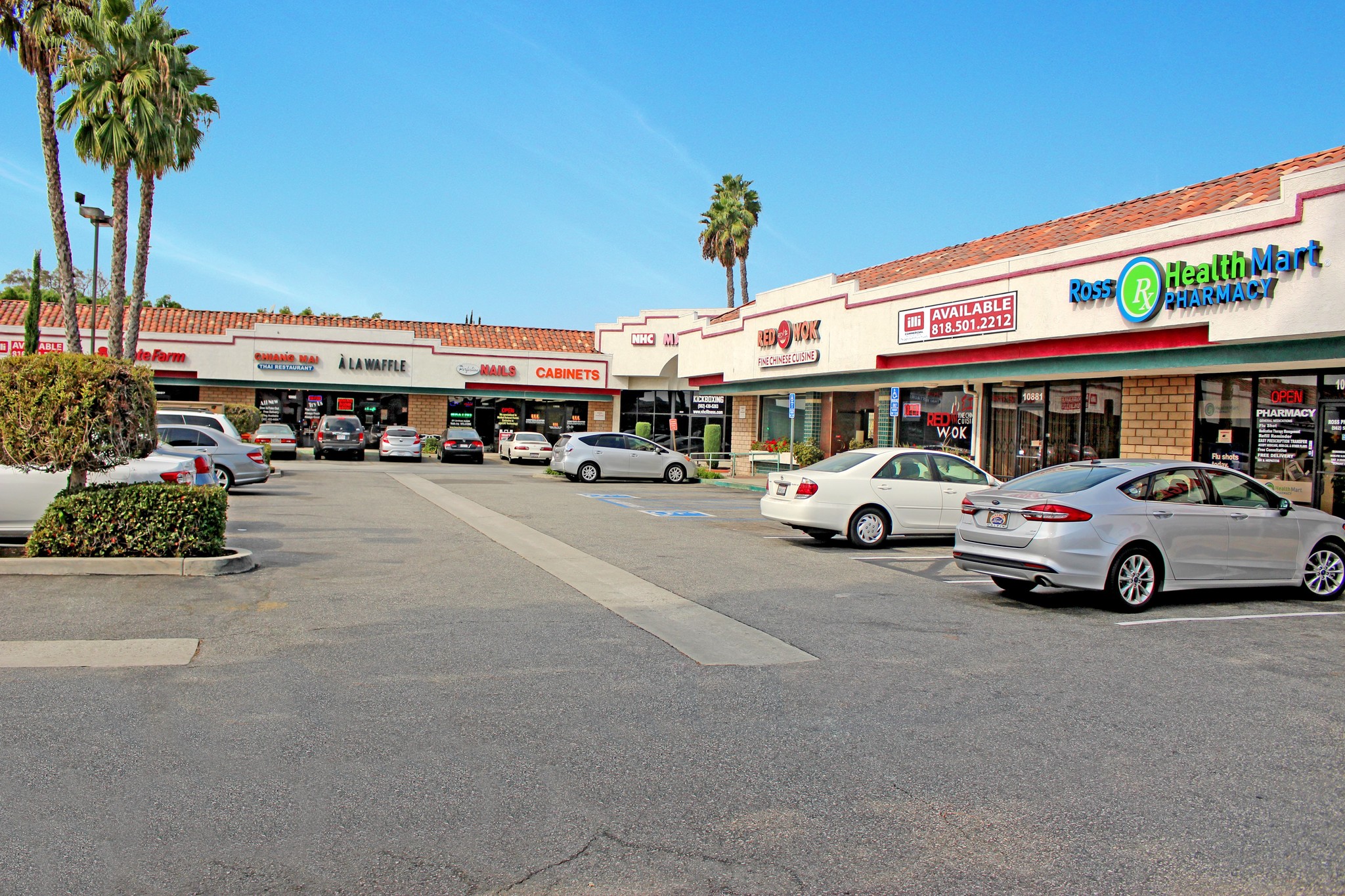 10877-10911 Los Alamitos Blvd, Los Alamitos, CA à louer Photo principale- Image 1 de 15