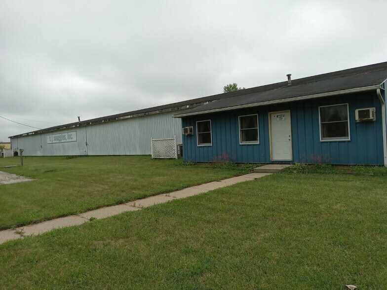 1851 Dogwood Rd, Bremen, IN à vendre - Photo du bâtiment - Image 1 de 11