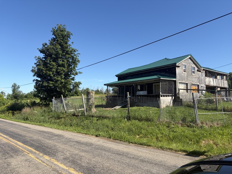562 Gas Company Rd, Wellsboro, PA for sale - Primary Photo - Image 1 of 26
