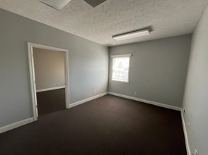 7800 Cooper Rd, Montgomery, OH à louer Photo intérieure- Image 1 de 4