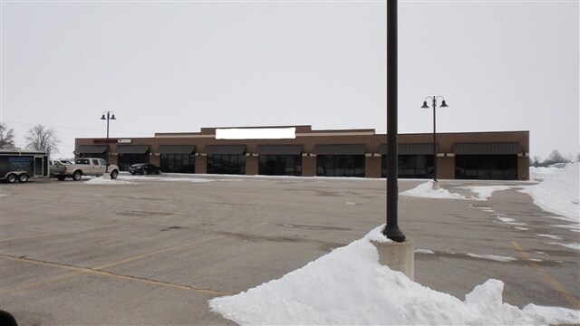 920 W 500 S, Berne, IN à vendre - Photo du bâtiment - Image 2 de 5