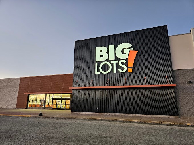 99 Matthew Dr, Uniontown, PA à louer - Photo du bâtiment - Image 3 de 6