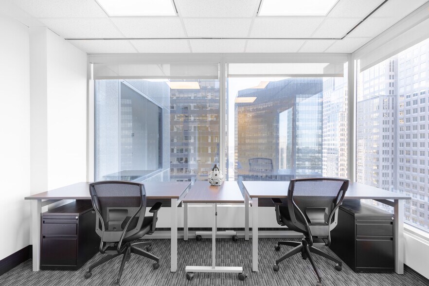 1816 Crowchild Trail NW, Calgary, AB à louer - Photo intérieure - Image 2 de 5