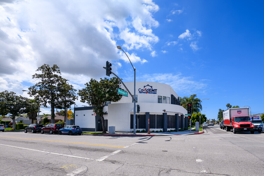 4013 Sawtelle Blvd, Los Angeles, CA à louer - Photo du bâtiment - Image 1 de 11