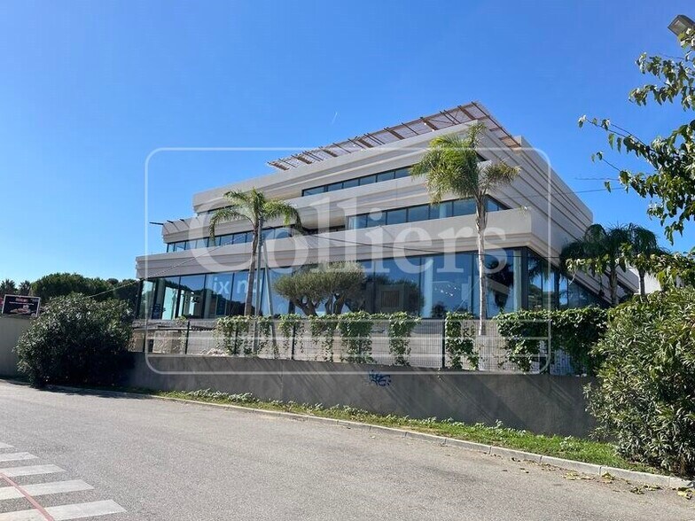 255 Avenue Marcel Paul (Rd 63), La Seyne-sur-Mer à louer - Photo du bâtiment - Image 1 de 21
