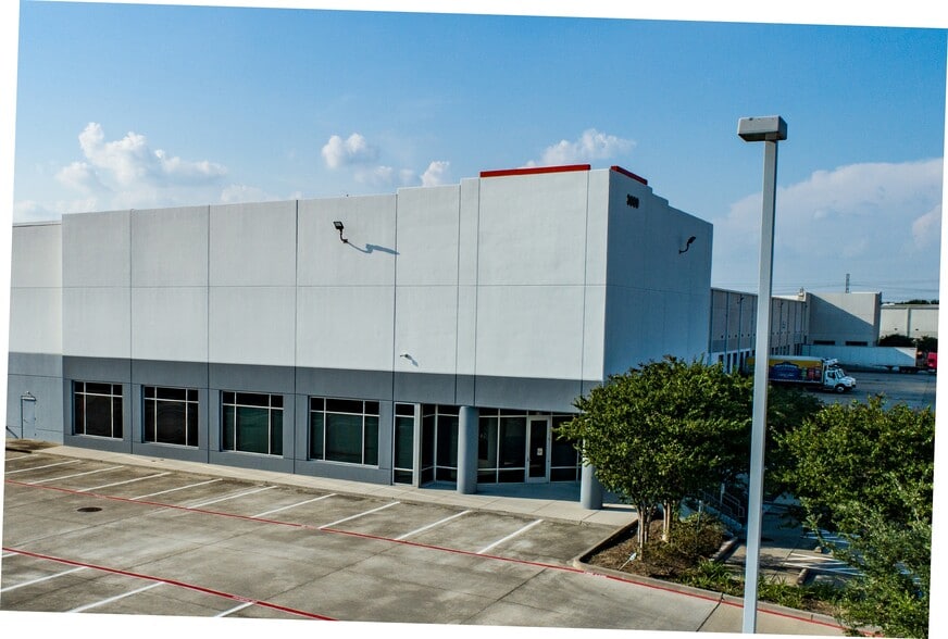 3009 Pasadena Fwy, Pasadena, TX for lease - Building Photo - Image 1 of 2