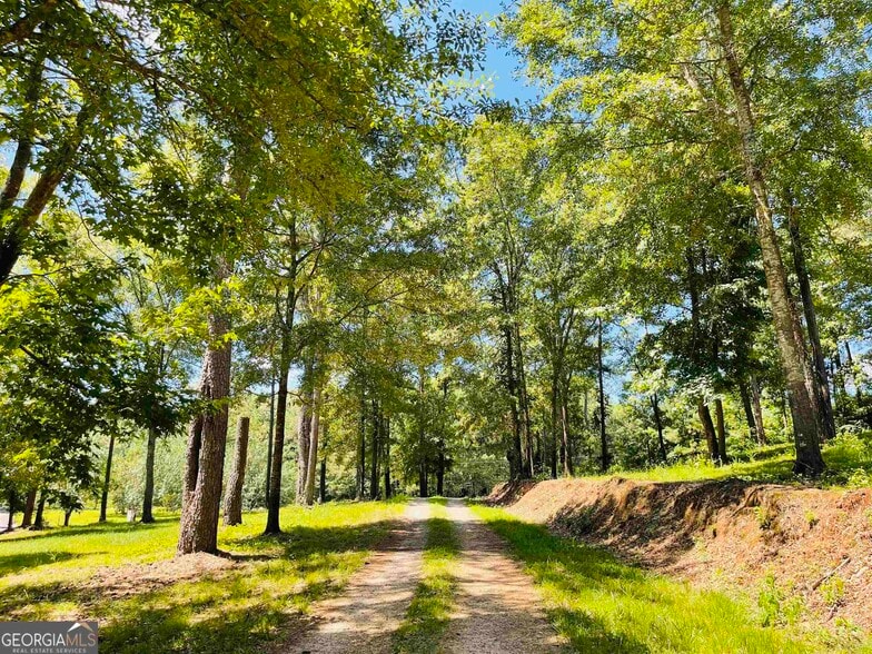 90 Kent Rock Road, Loganville, GA à vendre - Photo du bâtiment - Image 3 de 7