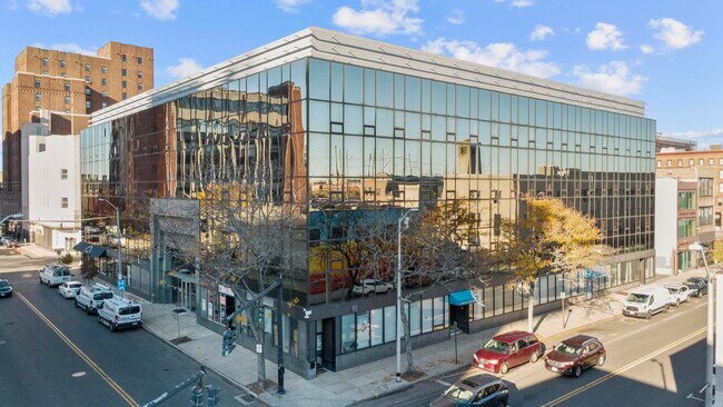 More details for 100 Fairfield Ave, Bridgeport, CT - Office, Retail for Lease