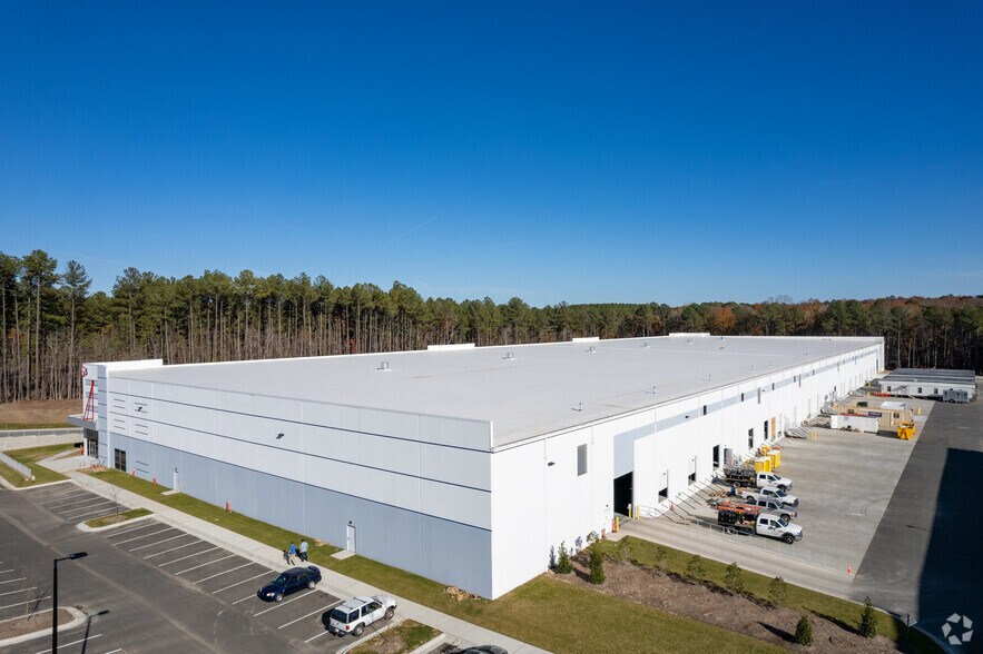 5 National Way, Durham, NC for lease - Building Photo - Image 3 of 7