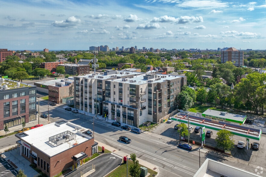 451 E Pershing Rd, Chicago, IL à louer - Aérien - Image 3 de 14