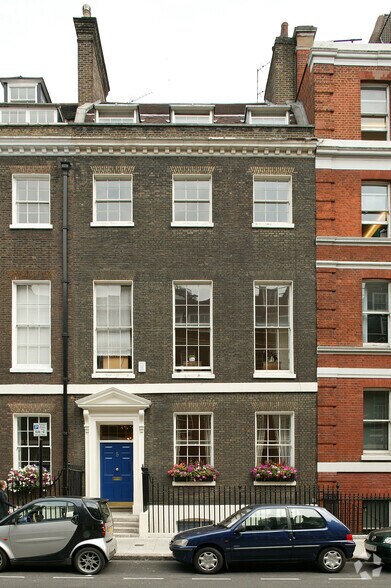 8 Southampton Pl, Londres à louer - Photo du bâtiment - Image 3 de 8