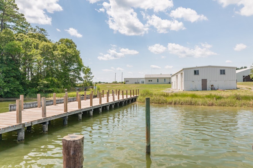 365 Deep Water Ln, Reedville, VA à vendre - Photo principale - Image 1 de 1