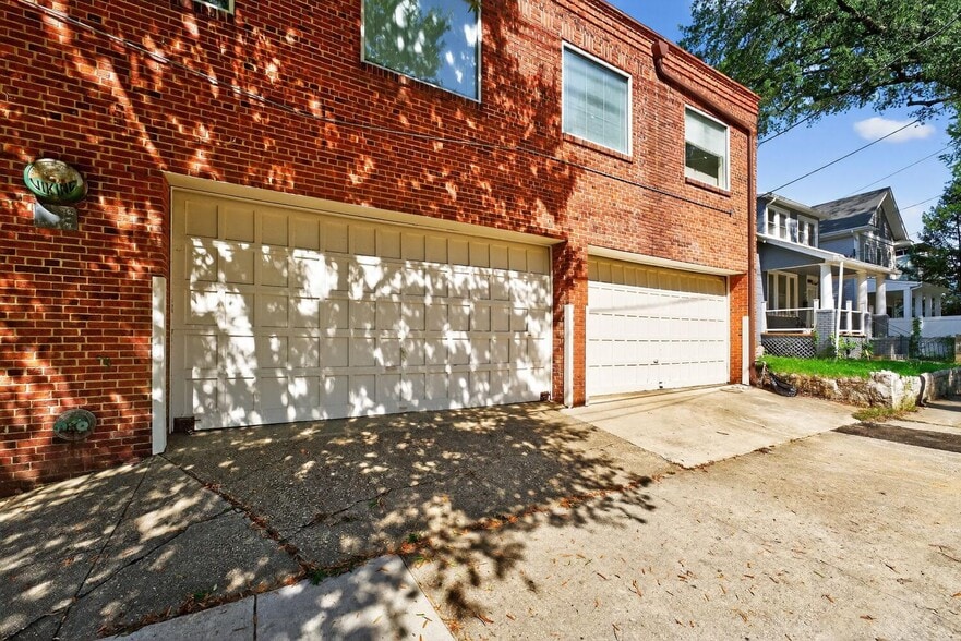 606 Raleigh Pl SE, Washington, DC for sale - Building Photo - Image 2 of 15