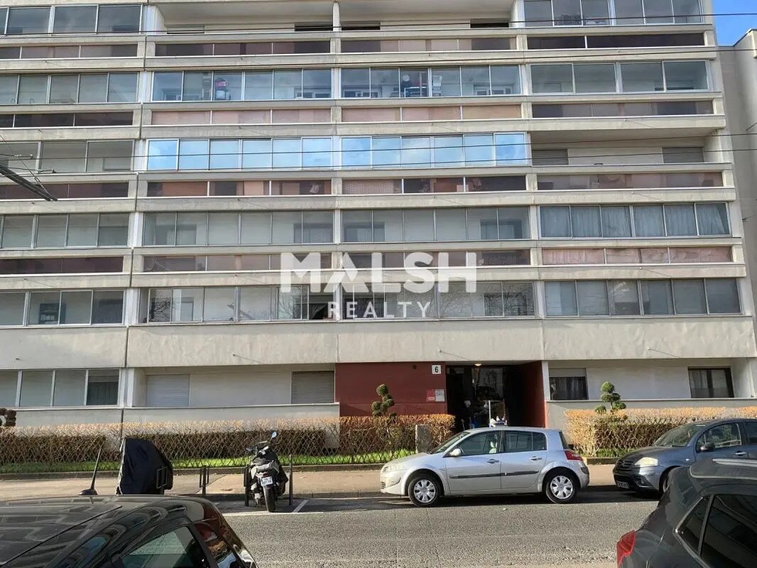 Bureau dans Rillieux-la-Pape à vendre Photo du bâtiment- Image 1 de 20