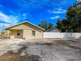 205 E Railroad St, Vidor, TX à vendre - Photo du bâtiment - Image 2 de 12