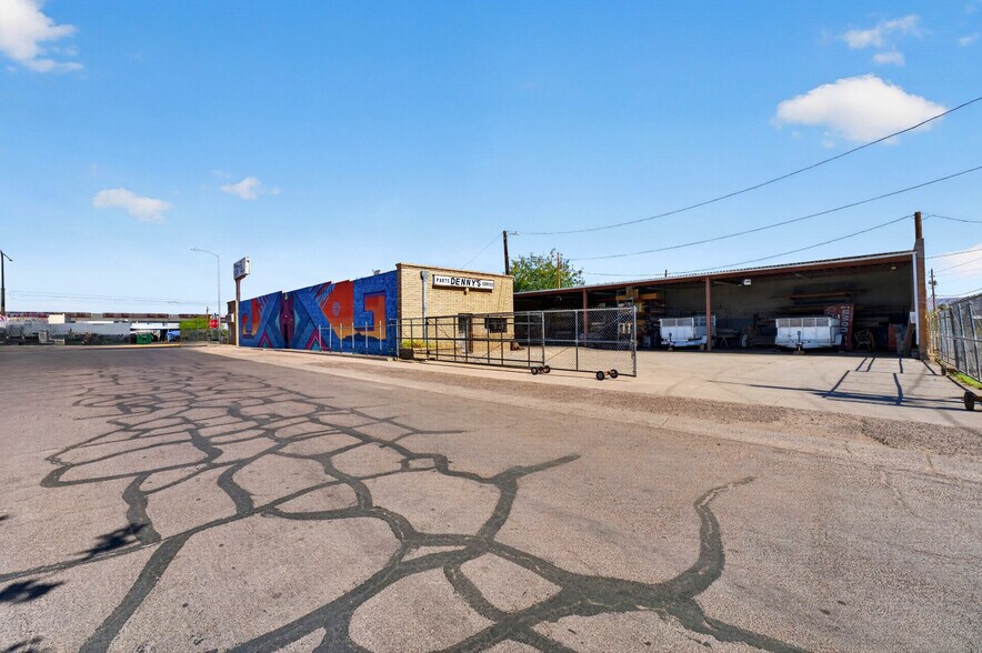 3902 S Central Ave, Phoenix, AZ à vendre - Photo du bâtiment - Image 3 de 28