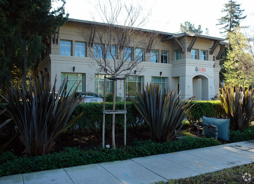 775 Page Mill Rd, Palo Alto, CA à vendre - Photo du bâtiment - Image 2 de 12