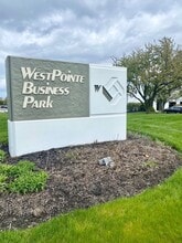 2335-2361 Westbrooke Dr, Columbus, OH for lease Building Photo- Image 2 of 3