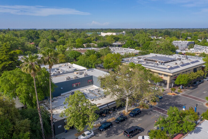 513 2nd St, Davis, CA à louer - Photo du bâtiment - Image 3 de 4