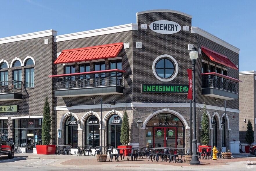 108 W 1st Ave, Owasso, OK à louer - Photo du bâtiment - Image 2 de 6