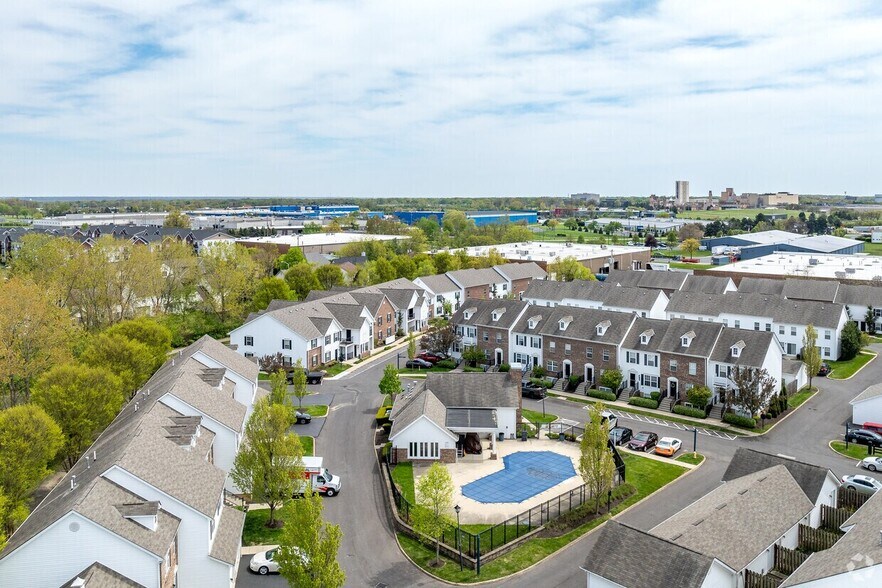 7500 Sancus Blvd, Worthington, OH à vendre - Photo du bâtiment - Image 2 de 22