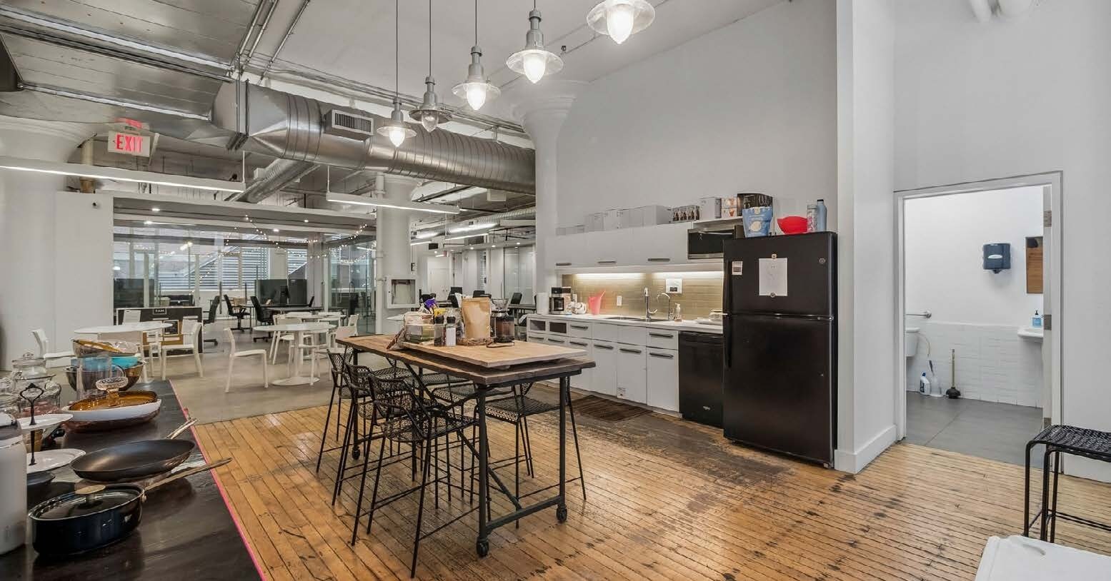 235 Carlaw Ave, Toronto, ON for lease Interior Photo- Image 1 of 5