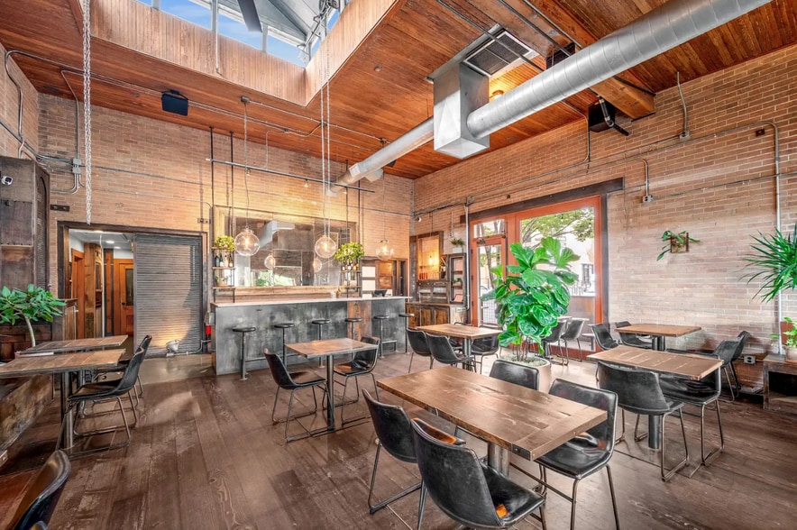 235 S 400 W, Salt Lake City, UT for lease - Interior Photo - Image 3 of 17