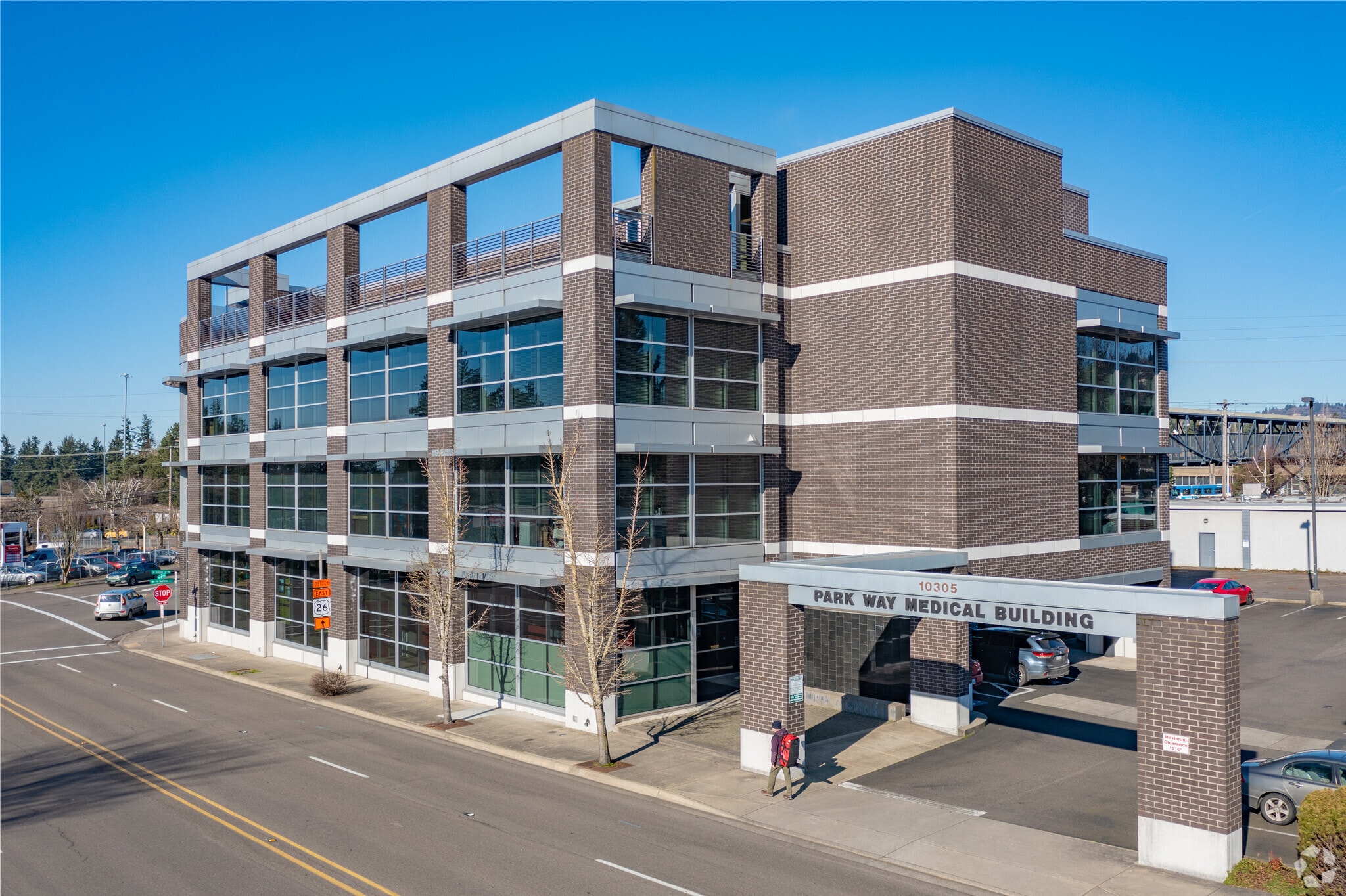 10305 SW Park Way, Portland, OR for lease Building Photo- Image 1 of 6