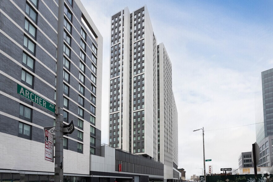 147- 40 Archer Ave, Jamaica, NY à louer - Photo du bâtiment - Image 3 de 6